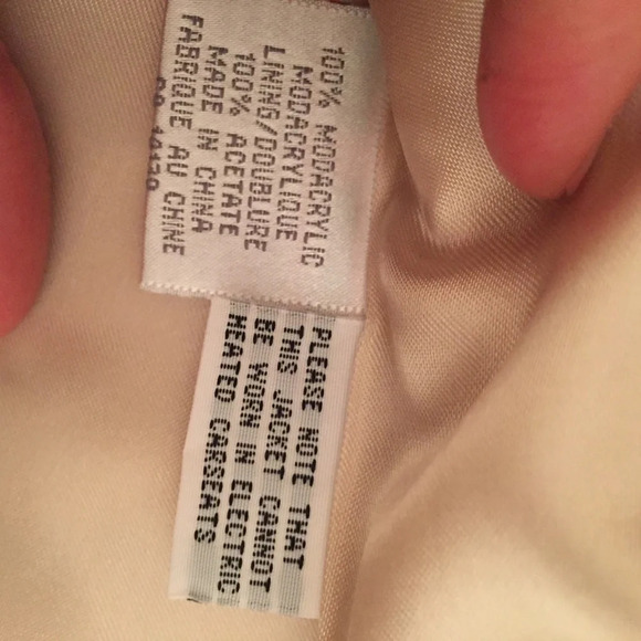 Gorgeous Cream Faux Fur Coat (Vintage) - Picture 5 of 8